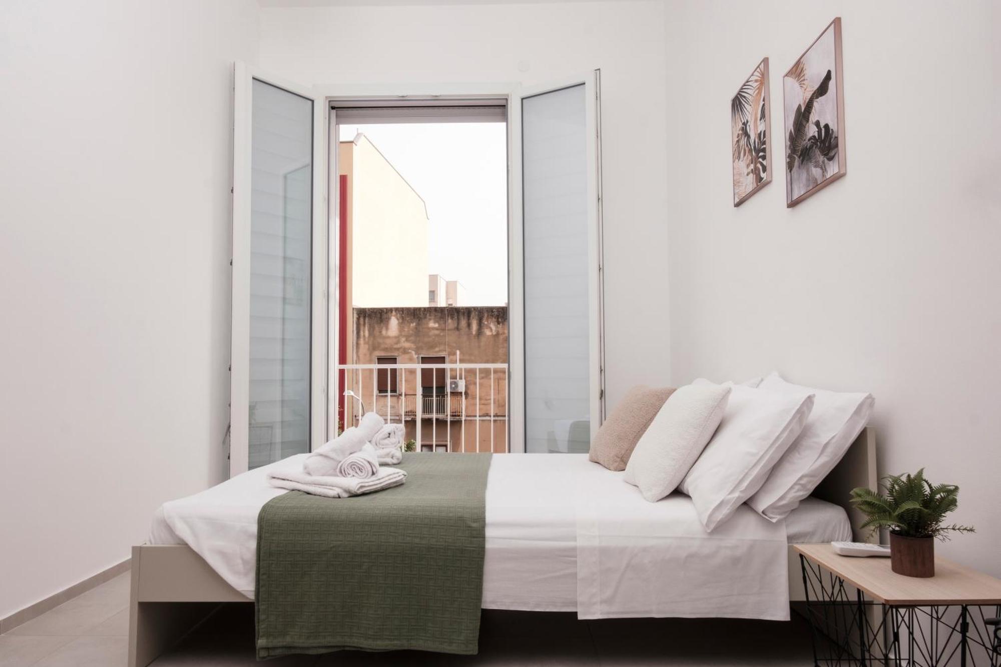Pepoli Deluxe - Exclusive Apartment - Free Parking Trapani Luaran gambar